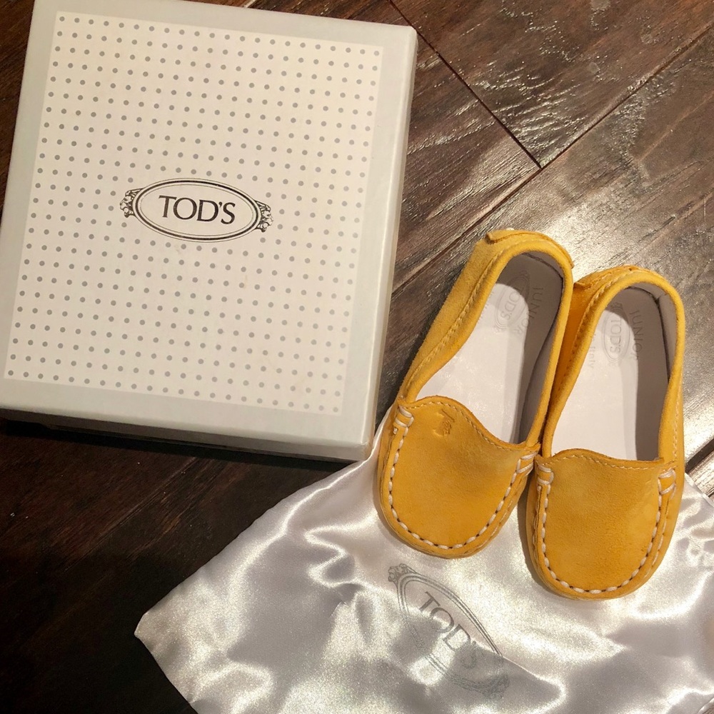 Tod’s baby shoes